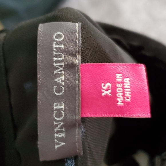 Vince Camuto Double layered chiffon tank - Picture 9 of 10